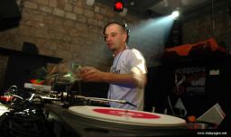 photo_archive 2006-11-25-1165117900 - DSC_8575_resize.jpg