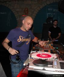 photo_archive 2006-11-25-1165117900 - DSC_8647_resize.jpg