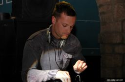 photo_archive 2006-12-30-1168987791 - DSC_0505_resize.jpg