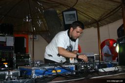 photo_archive 2007-07-07-1193587123 - IMG_8244.jpg